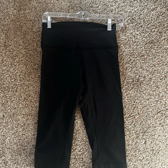 Lululemon black cropped leggings - Picture 1 of 5
